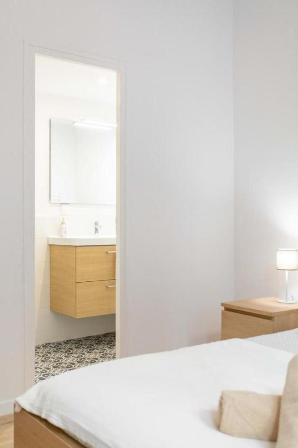 Grand T4 Avec 3Sdb - Quartier Joliette - Ideal Familles Et Groupes Marseilles Buitenkant foto