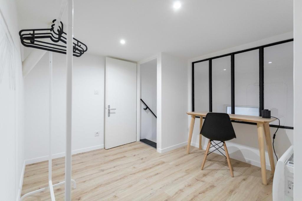 Grand T4 Avec 3Sdb - Quartier Joliette - Ideal Familles Et Groupes Marseilles Buitenkant foto